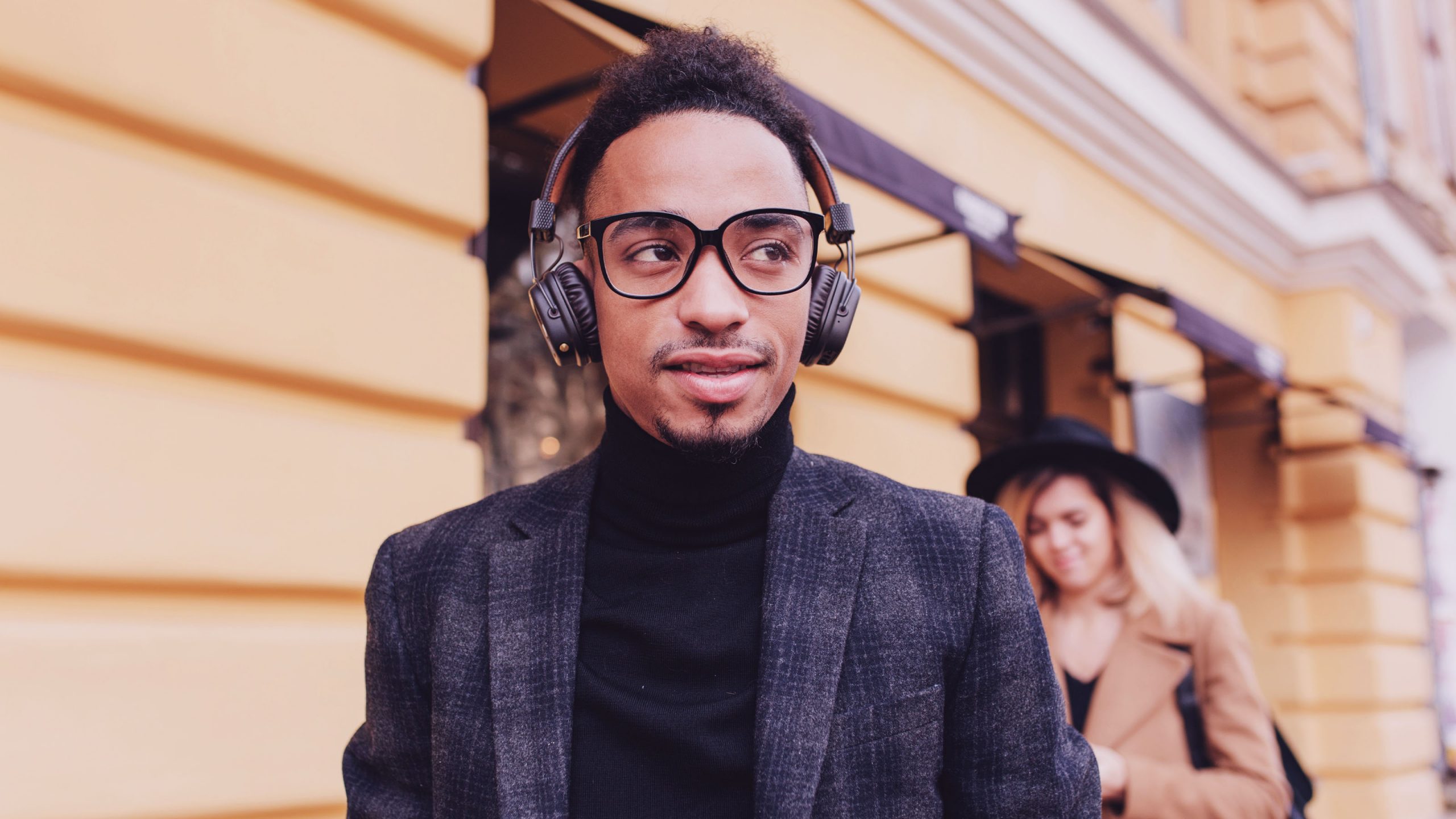 CASE PSHOW 00104 CASE PSHOW 00104