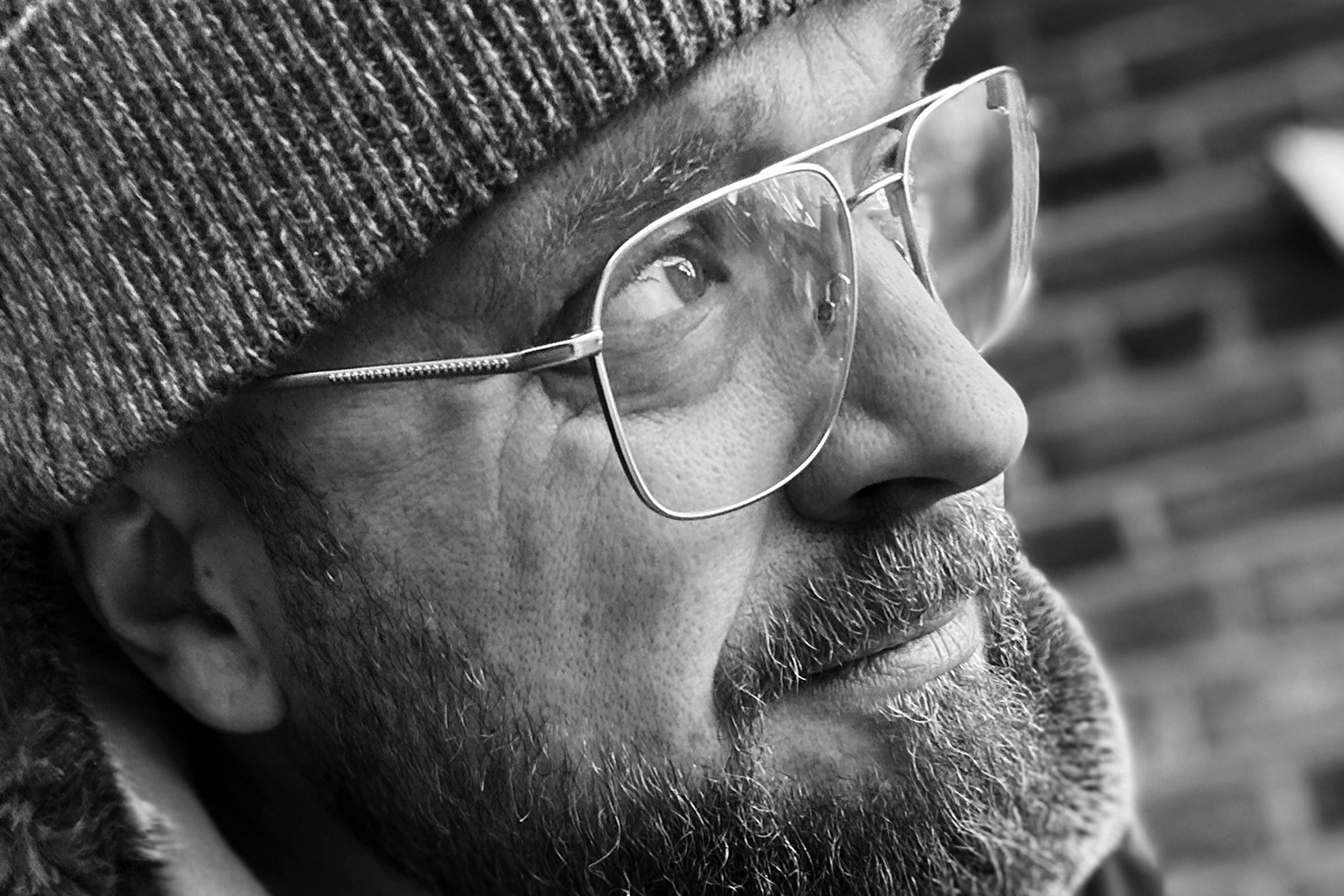 CASE INFO THUMB 00205