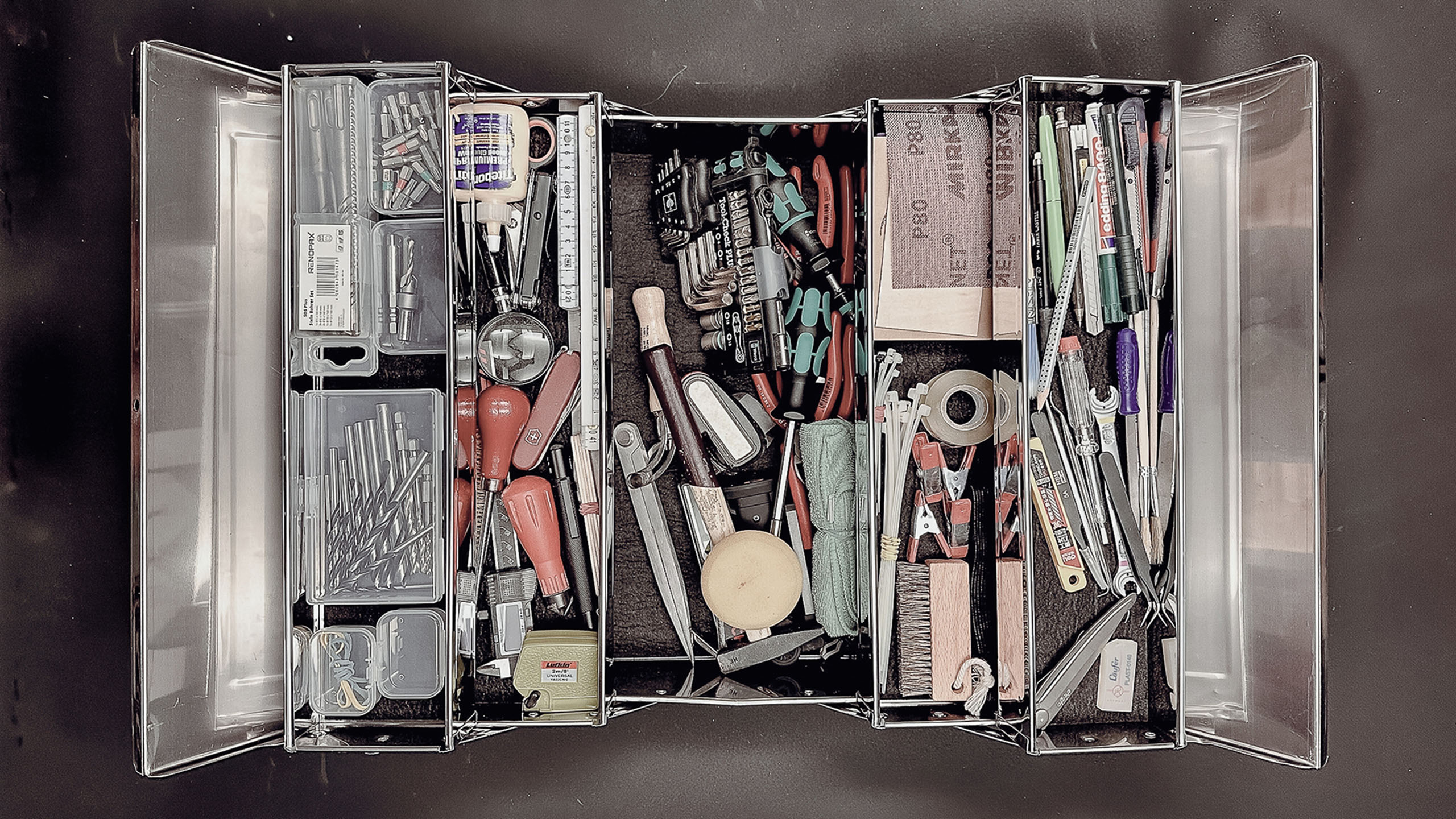 CASE BRETTERBUDE04 CASE BRETTERBUDE04